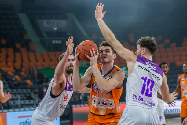 激情追逐更 激情追逐更