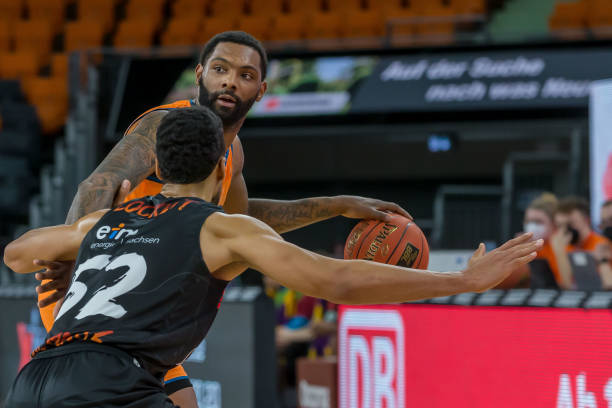 库里临场发 库里临场发