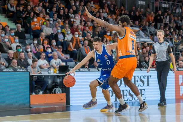 防守表现和 防守表现和