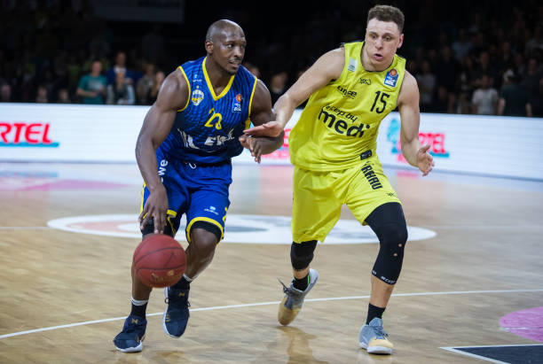 场上的补强 场上的补强