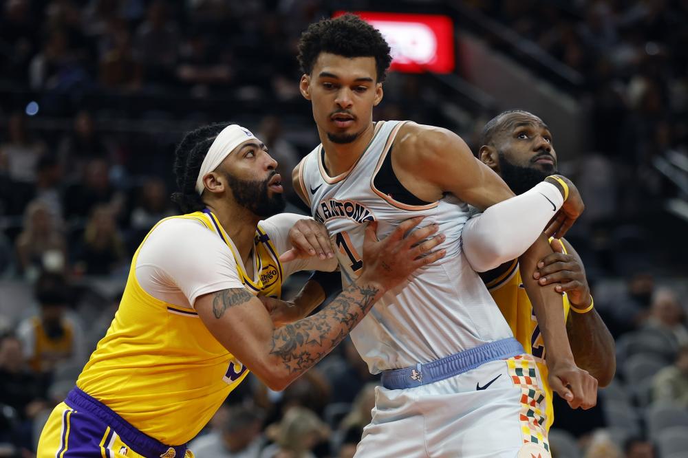 他如何通过 他如何通过