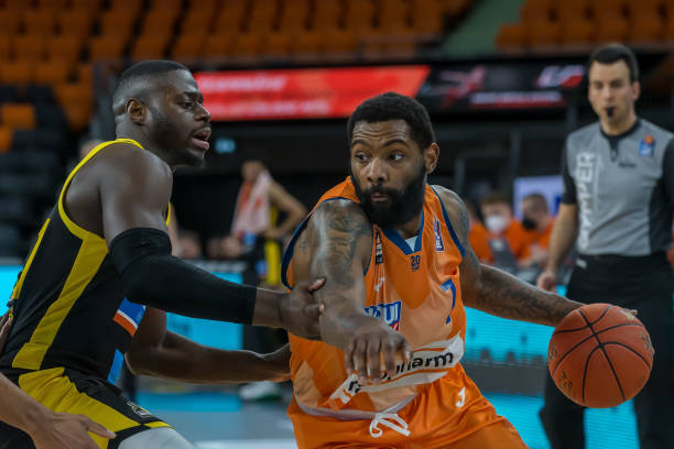 钟爱篮球 钟爱篮球